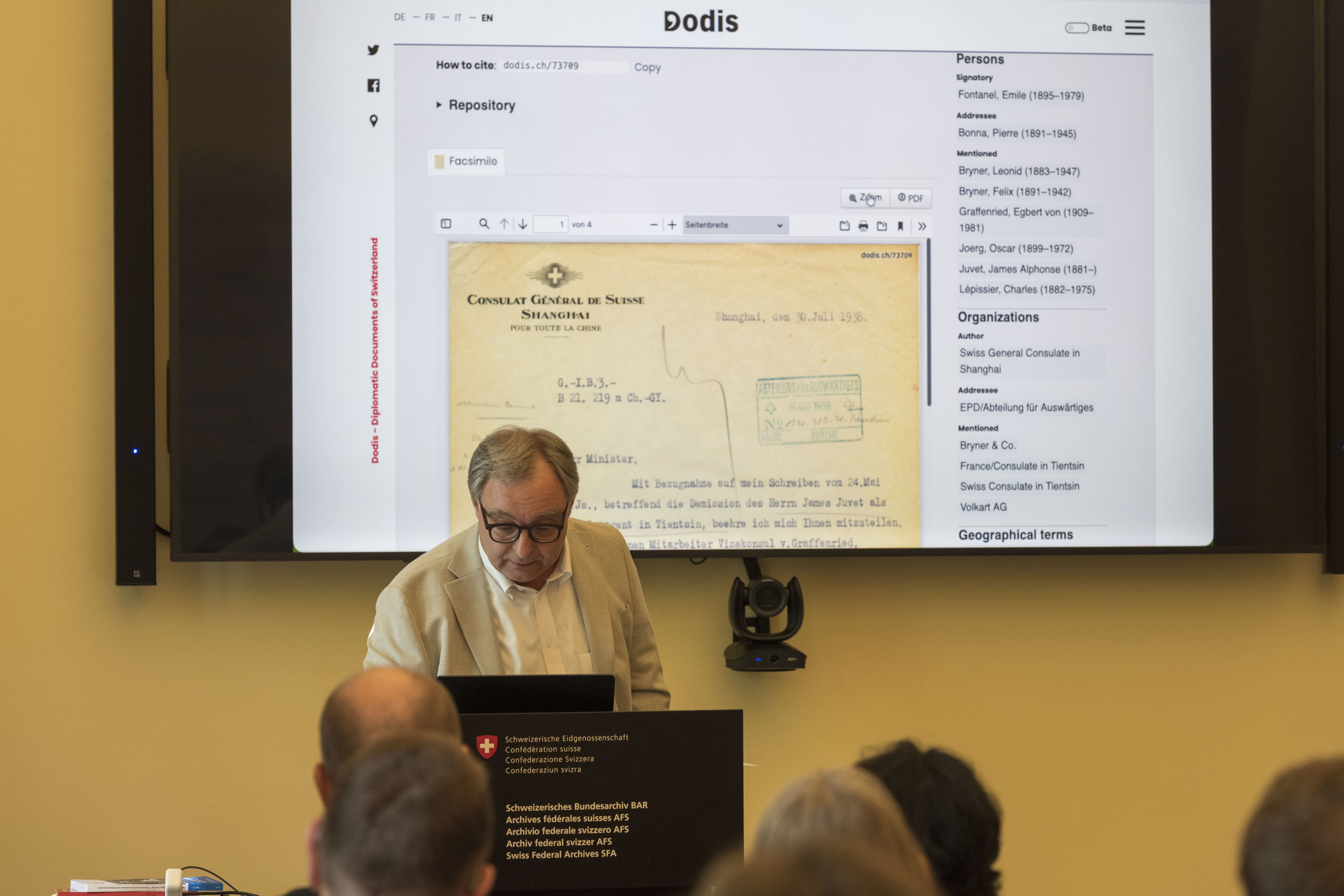 Prof. Dr. Sacha Zala