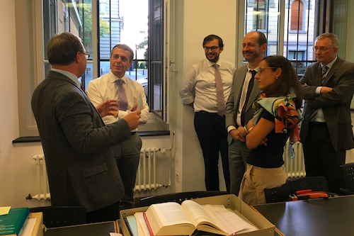 Besuch von Bundesrat Ignazio Cassis auf der Forschungsstelle Dodis Besuch von Bundesrat Ignazio Cassis auf der Forschungsstelle Dodis