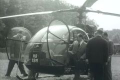 Die Schweizer Luftwaffe eskortiert die algerische Delegation nach Evian